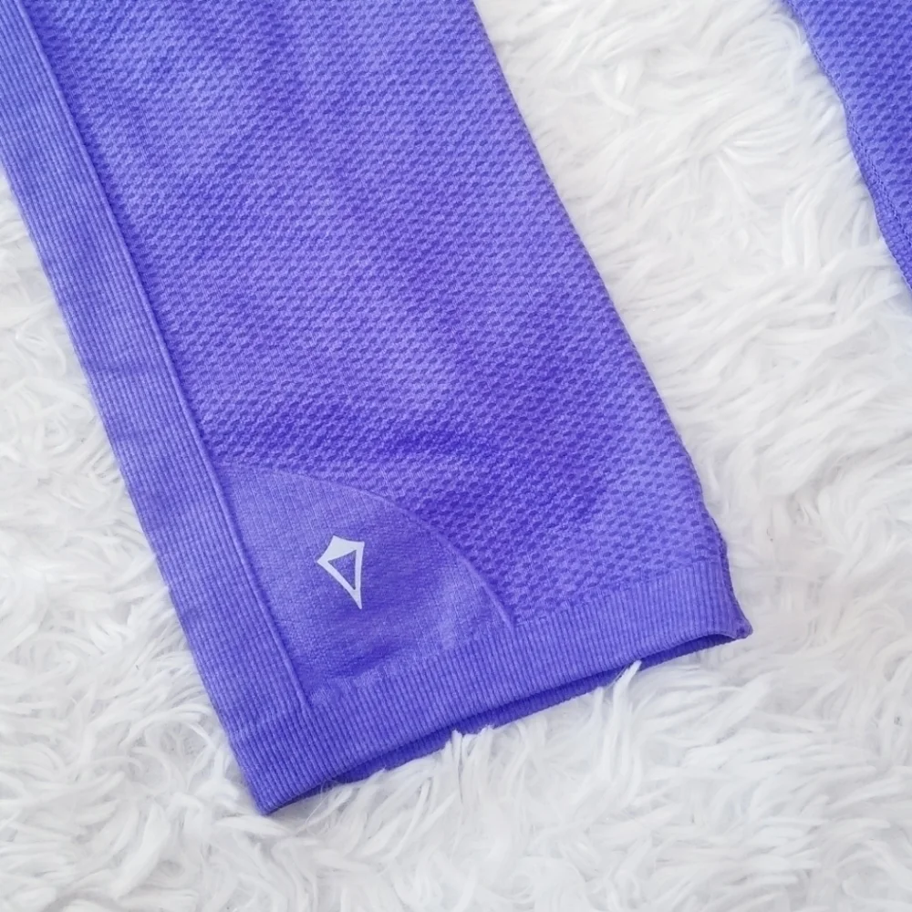 IVIVVA Seamless Compression Crop Leggings Purple